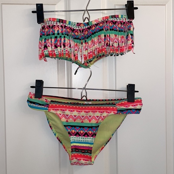 FOREVER 21 fun,geometric design strapless bikini set in Women’s size Small - Picture 3 of 14